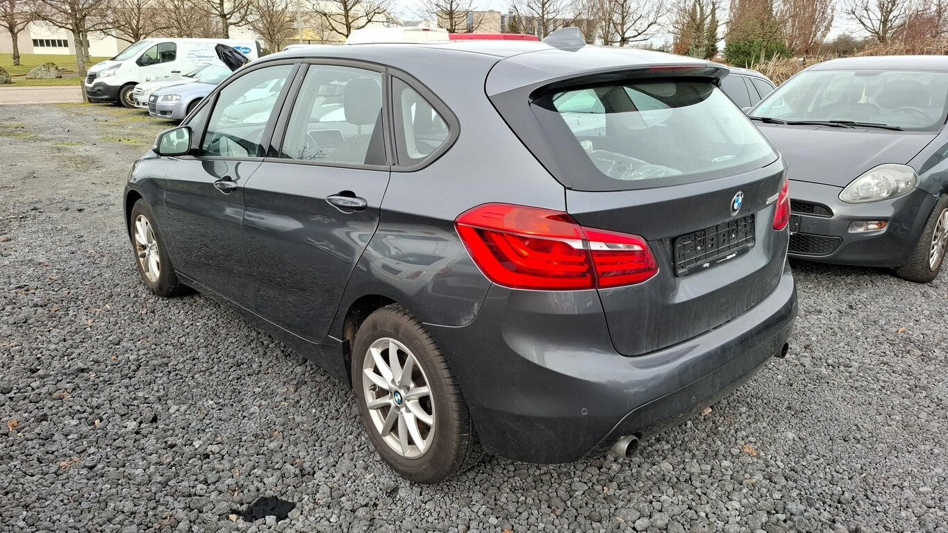 BMW 220i Active Tourer Steptronic Advantage Pano LED 161522172 3