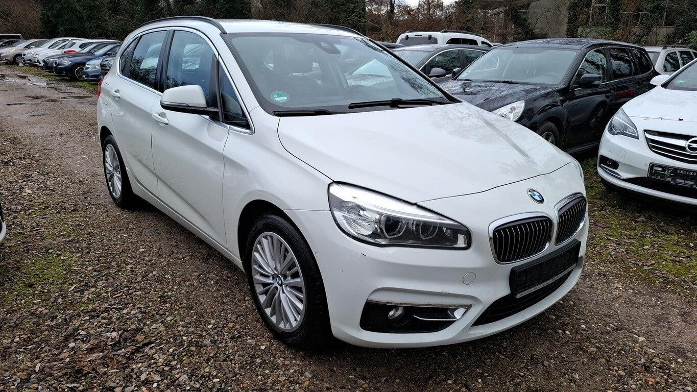 BMW 2er Active Tourer - 220d Luxury Line Steptr. NAV 145773431 1