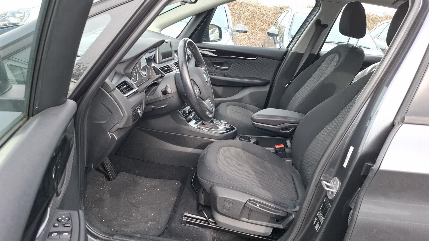 BMW 220i Active Tourer Steptronic Advantage Pano LED 161522172 7