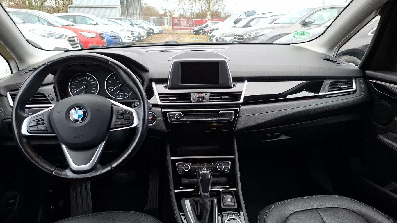 BMW 2er Active Tourer - 220d Luxury Line Steptr. NAV 145773431 4