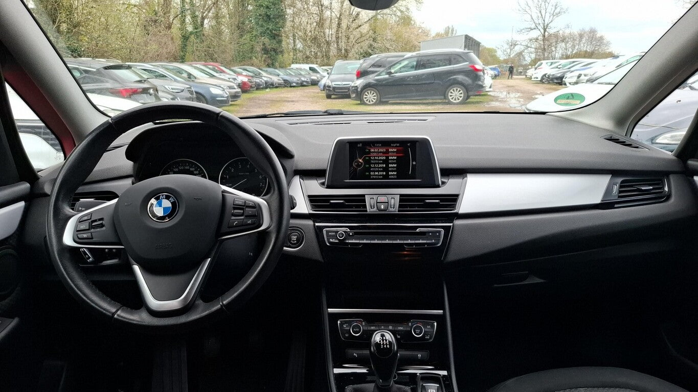 BMW 216i Gran Tourer Advantage 7S Navi PDC SHZ Klima 168129917 4