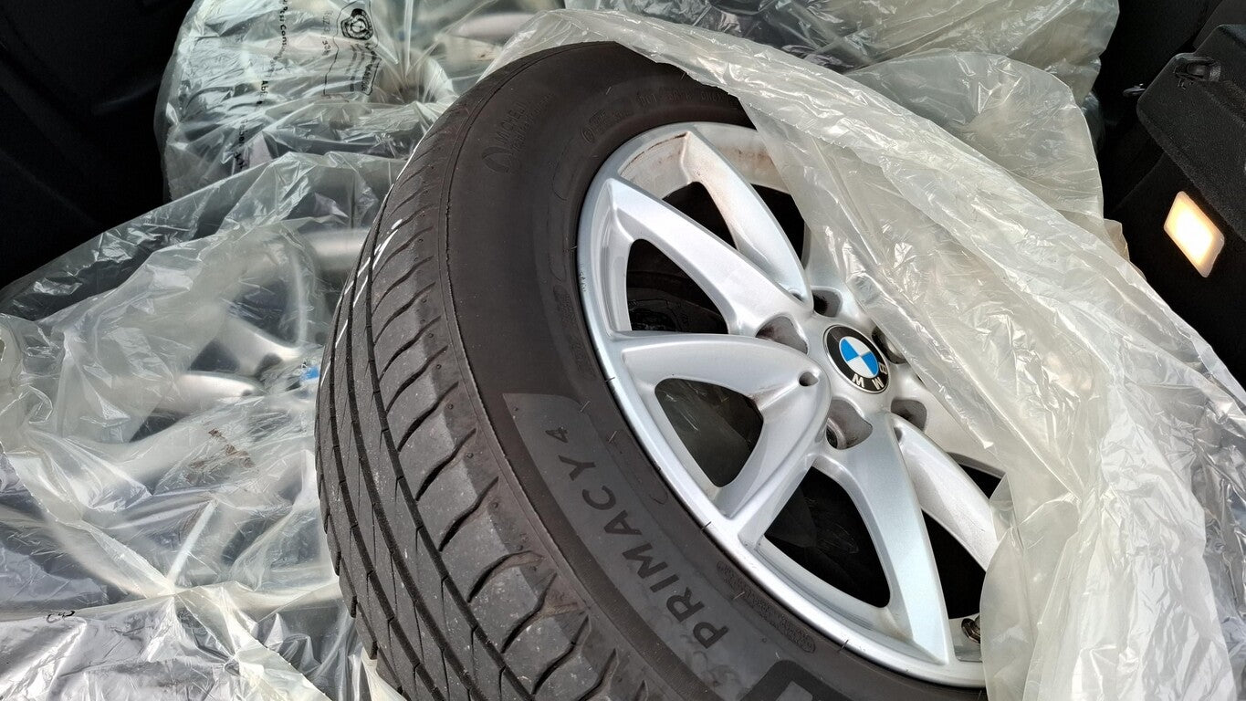 BMW 220i Active Tourer Steptronic Advantage Pano LED 161522172 10