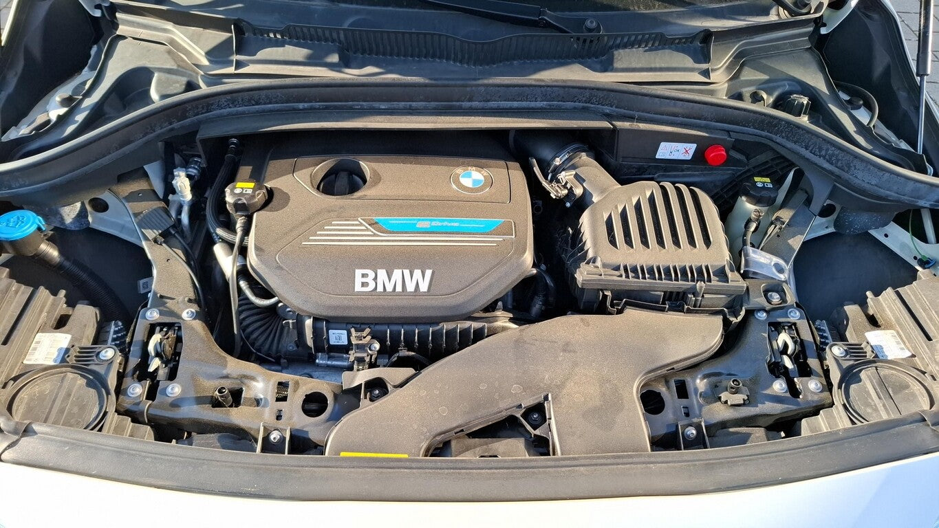 BMW 225xe Active Tourer Luxury Line Nav LED SHZ PDC 167333971 13