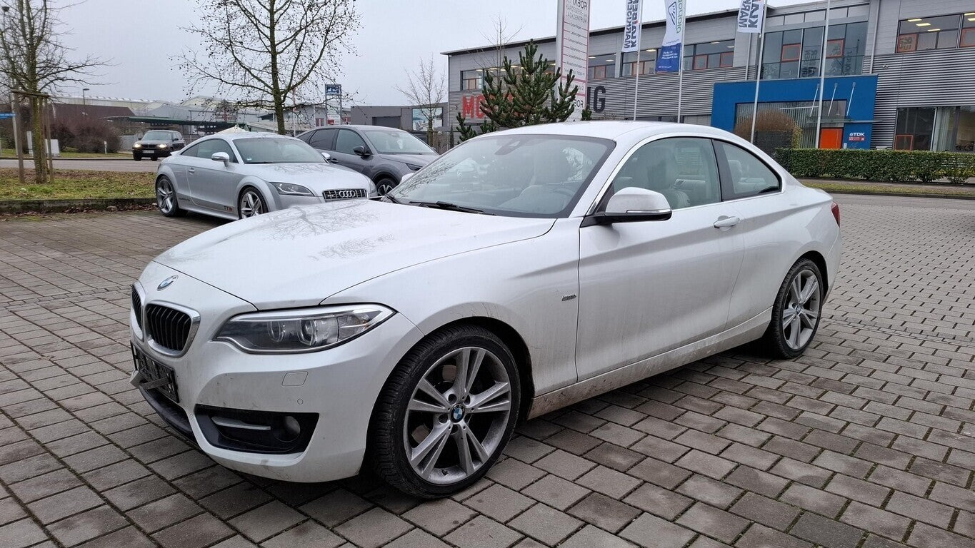 BMW 225d Coupe Sport Line Steptronic NaviProf Xenon  153110443 0