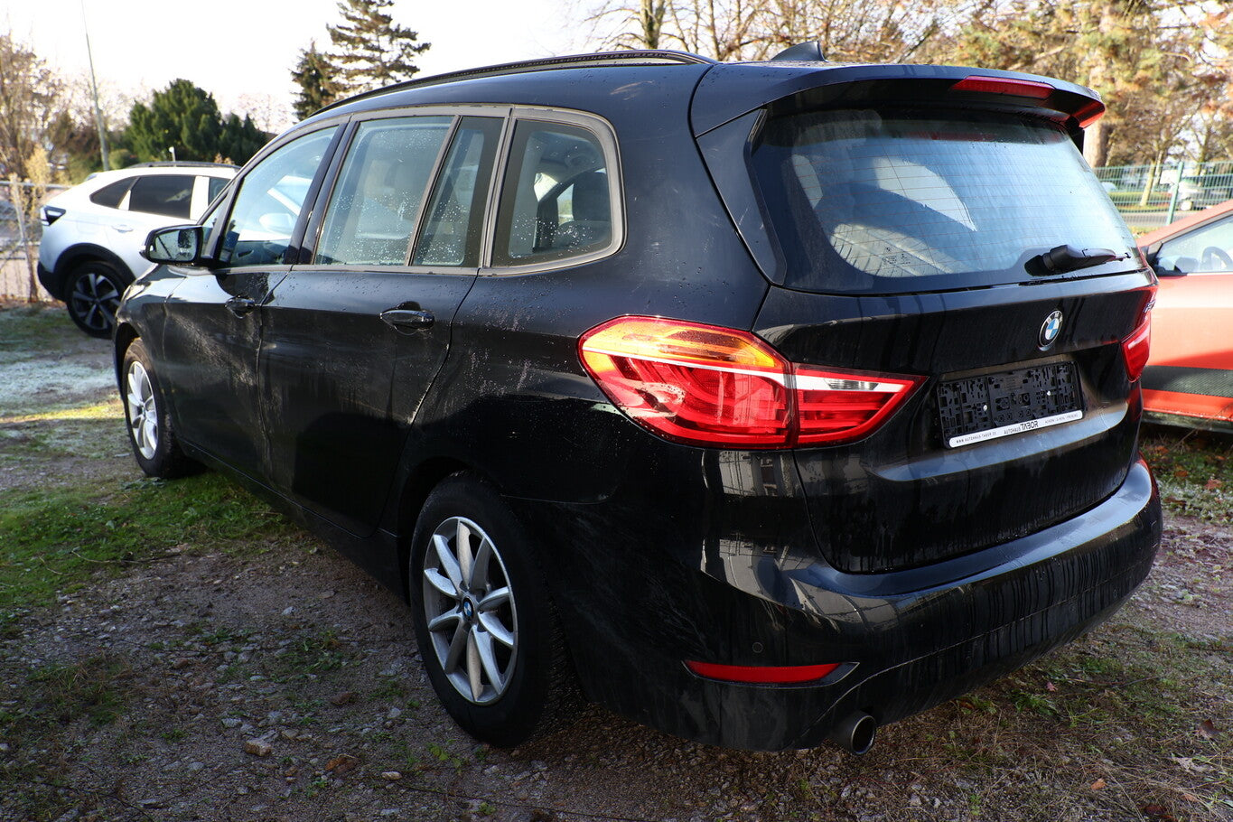 BMW 218i Gran Tourer Advantage LED Nav PDC SHZ Temp 103747851 3