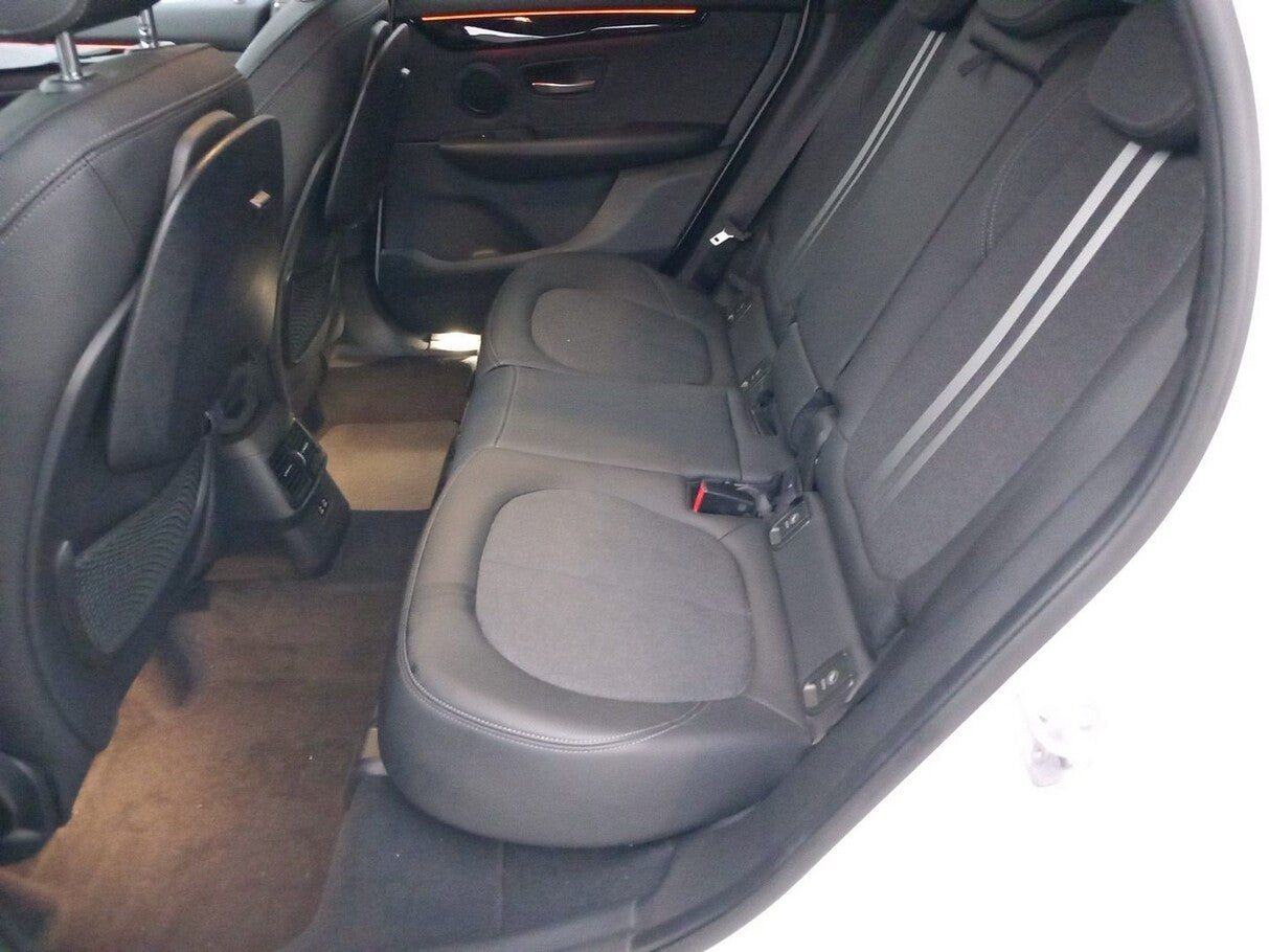 BMW 218i Active Tourer Steptronic Sport Line Nav AHK 140218511 6