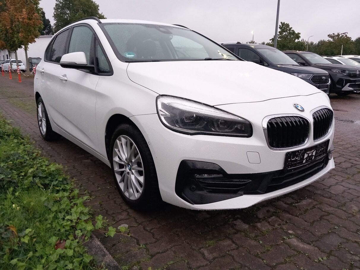 BMW 218i Active Tourer Steptronic Sport Line Nav AHK 140218511 1