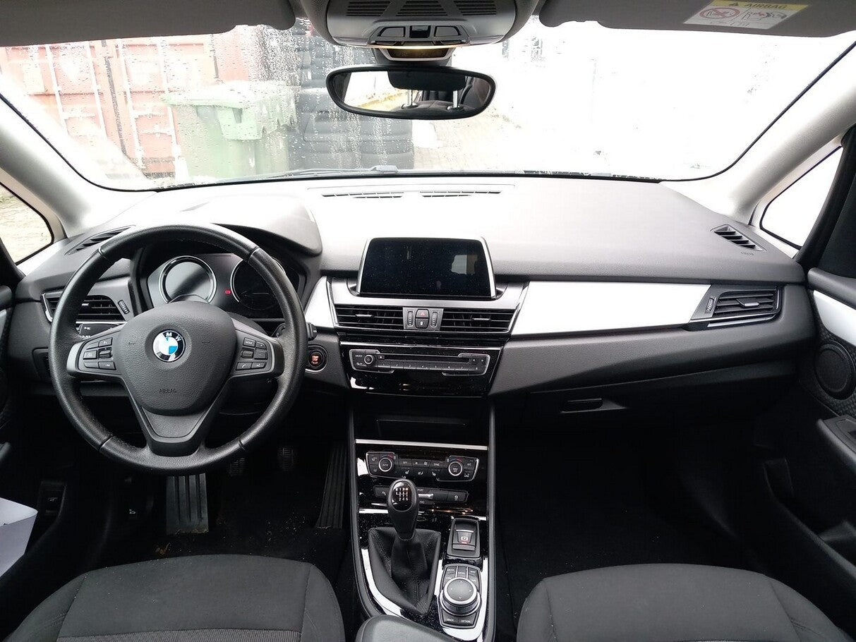 BMW 218i Active Tourer Advantage Pano LED Nav SHZ 149165388 4