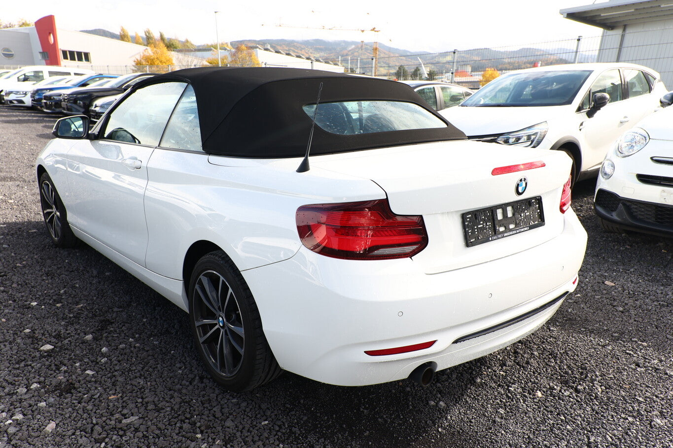 BMW 218i Cabriolet Sport Line LED Nav SHZ PDC Temp  139794630 3