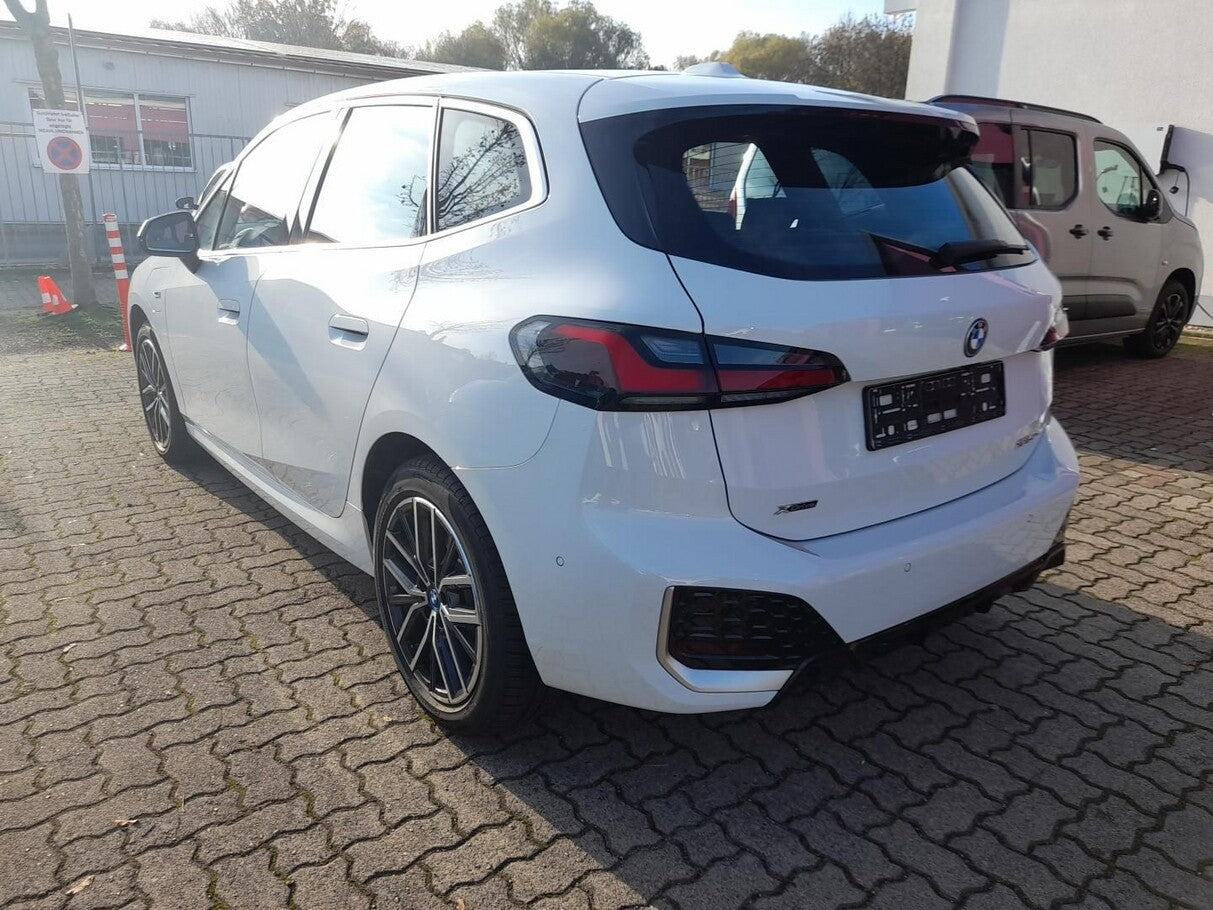 BMW 225e Active Tourer Aut. xDrive M Sport PDC SHZ 143420191 3