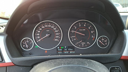 BMW 3er - 320 i xDrive Lim Autom. Navi BiXen AHK LM 144676141 4