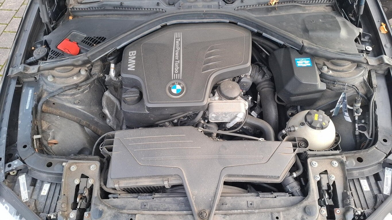 BMW 320i Lim Navi BiXe Klimaaut. SHZ PDC LM 141183128 11