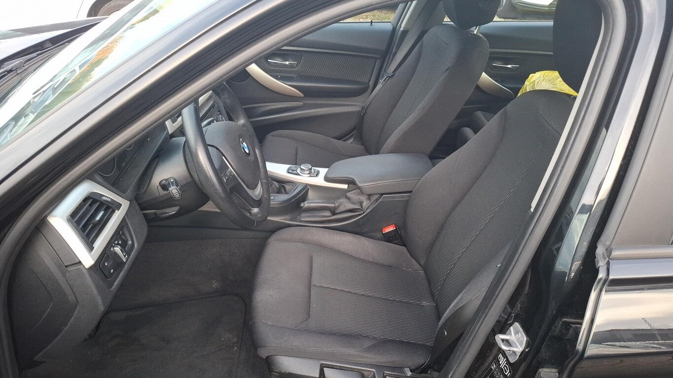 BMW 320i Lim Navi BiXe Klimaaut. SHZ PDC LM 141183128 6