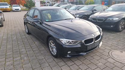 BMW 320i Lim Navi BiXe Klimaaut. SHZ PDC LM 141183128 1
