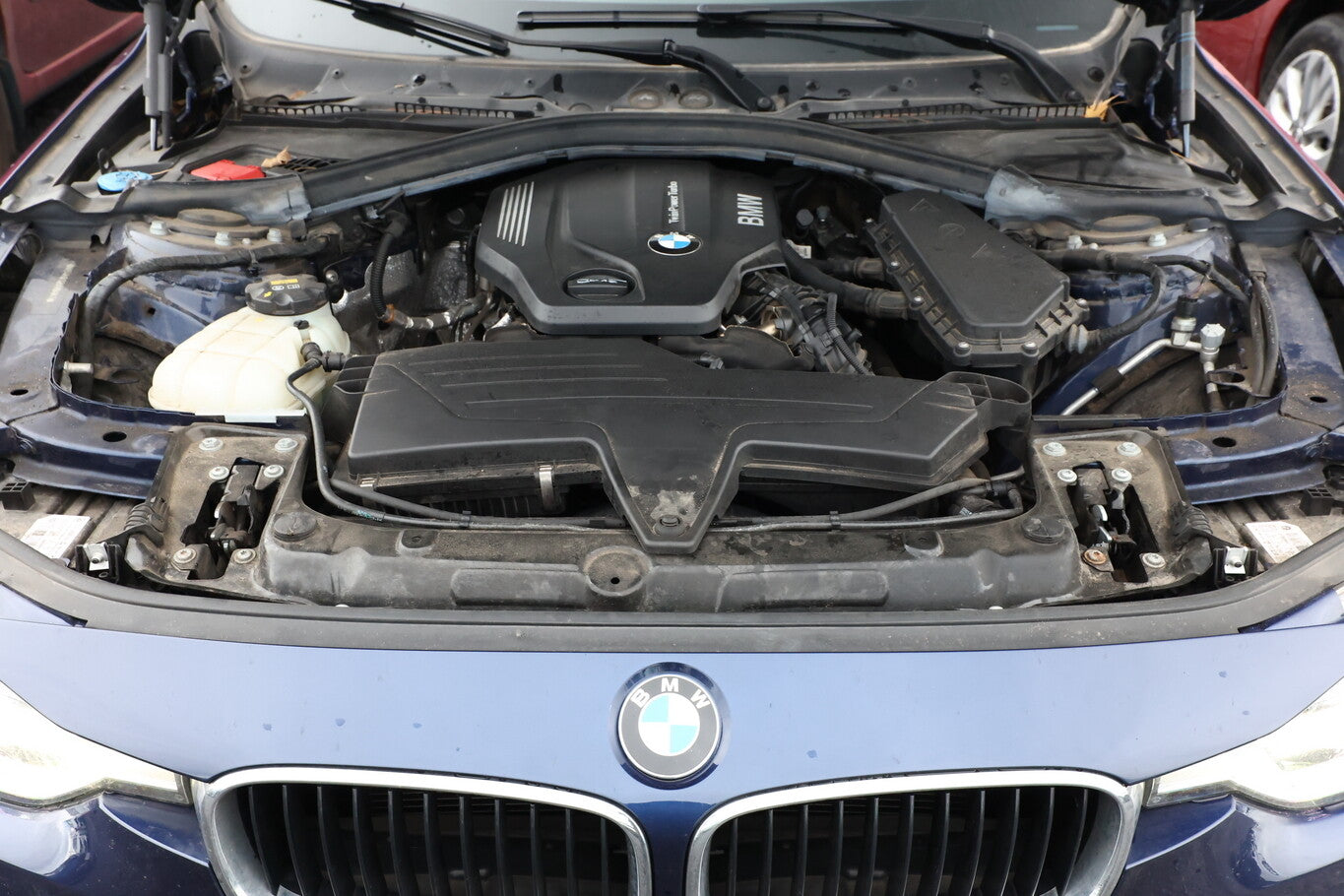 BMW 320d Touring Steptronic Advantage LED Nav PDC 109844396 11