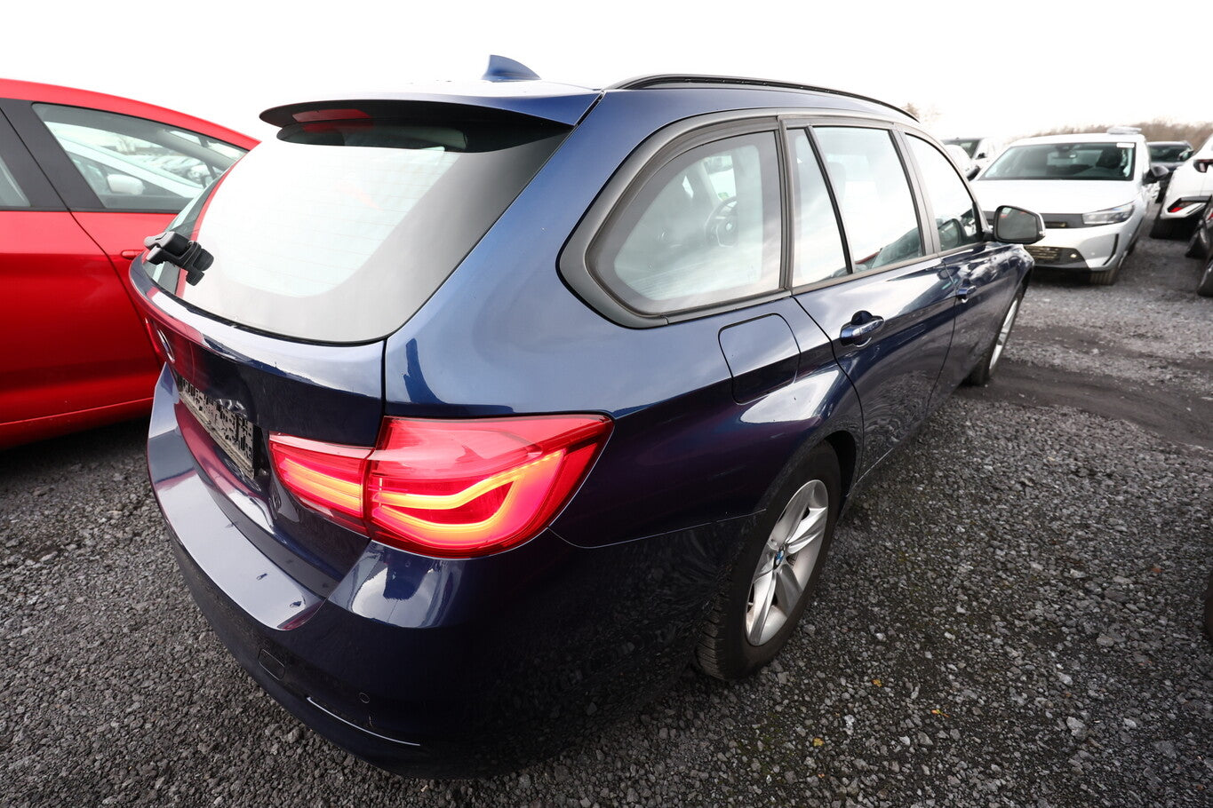 BMW 320d Touring Steptronic Advantage LED Nav PDC 109844396 2