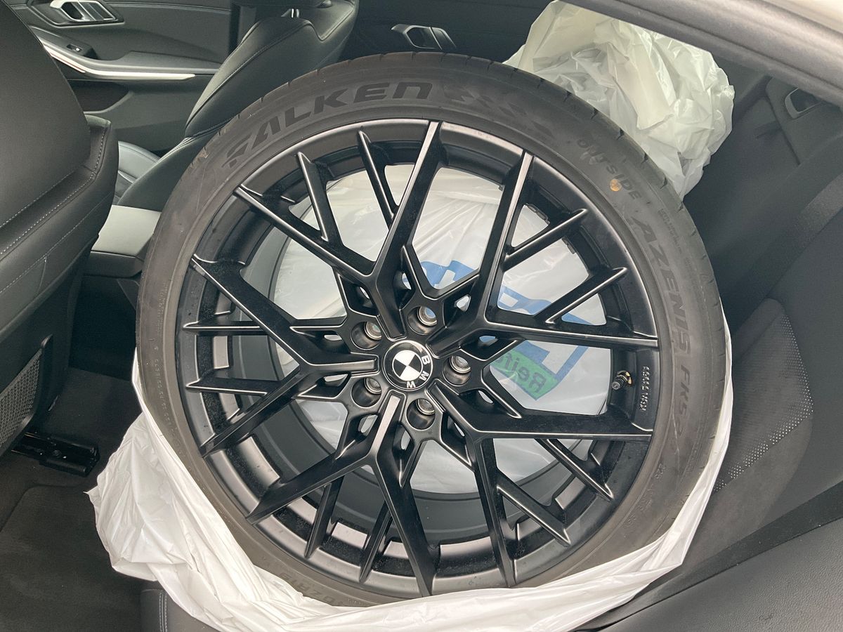 Secondary wheel set