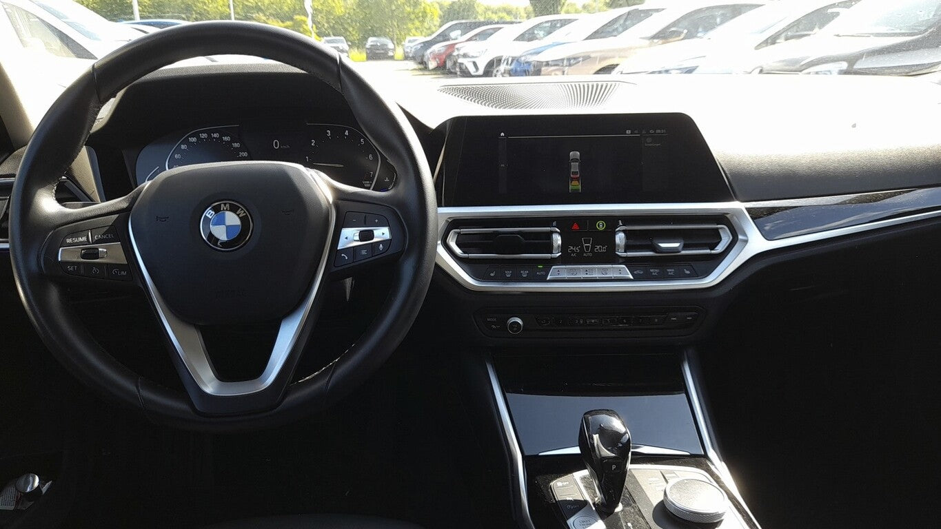 BMW 318i Aut. 156 Sport Line CockpitPlus Nav SHZ PDC 83880715 6