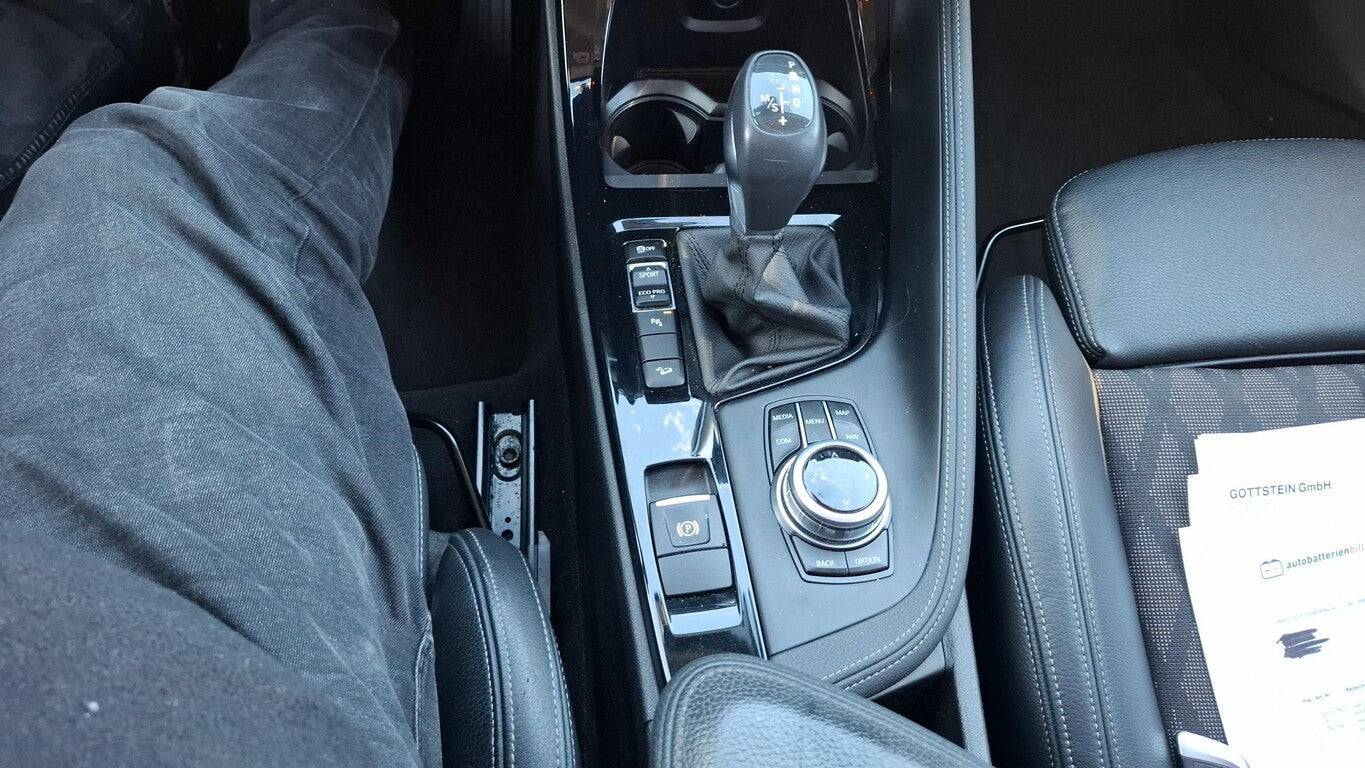 BMW X1 xDri 20i xLine Steptronic Nav AHK LED Kamera 149167645 9