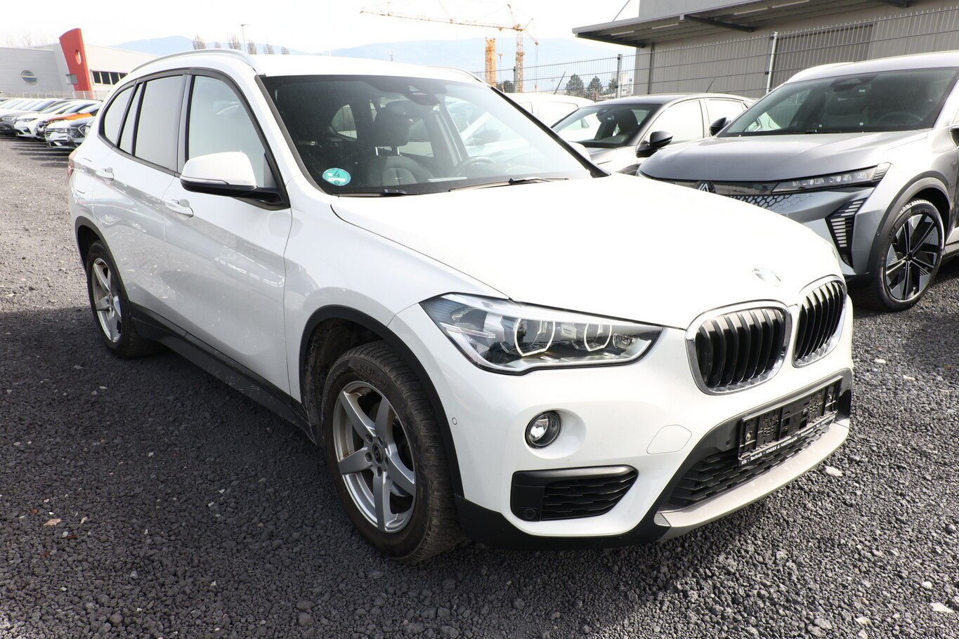 BMW X1 sDrive18i DKG Advantage LED Nav PDC SHZ LM17Z 114776837 1