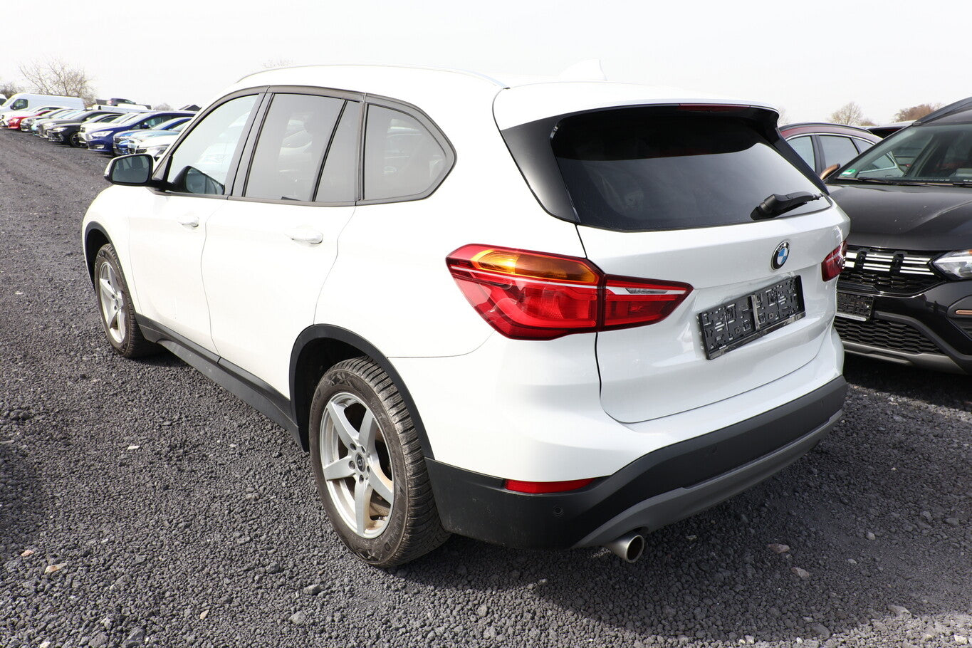 BMW X1 sDrive18i DKG Advantage LED Nav PDC SHZ LM17Z 114776837 3