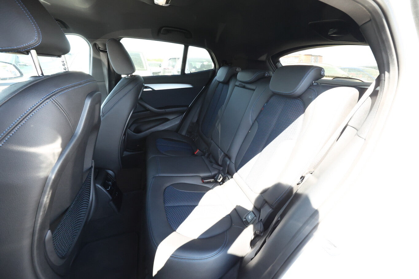 BMW X2 xDrive 20i M Sport LED Nav ParkAs Kam SHZ 19Z 170779960 9