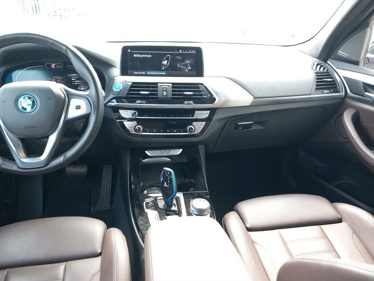 BMW iX3 Impressive LED Nav AHK LM20Z Kam360° ParkAs 138831506 4