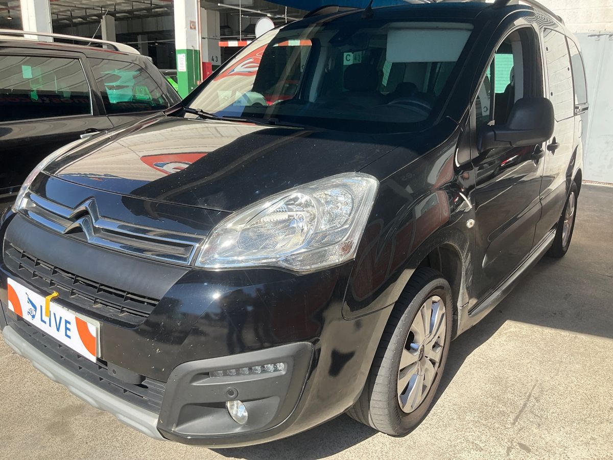 Lateral delantero izquierdo