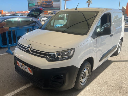 Frontal izquierda