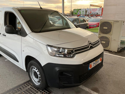 Lateral delantero derecho