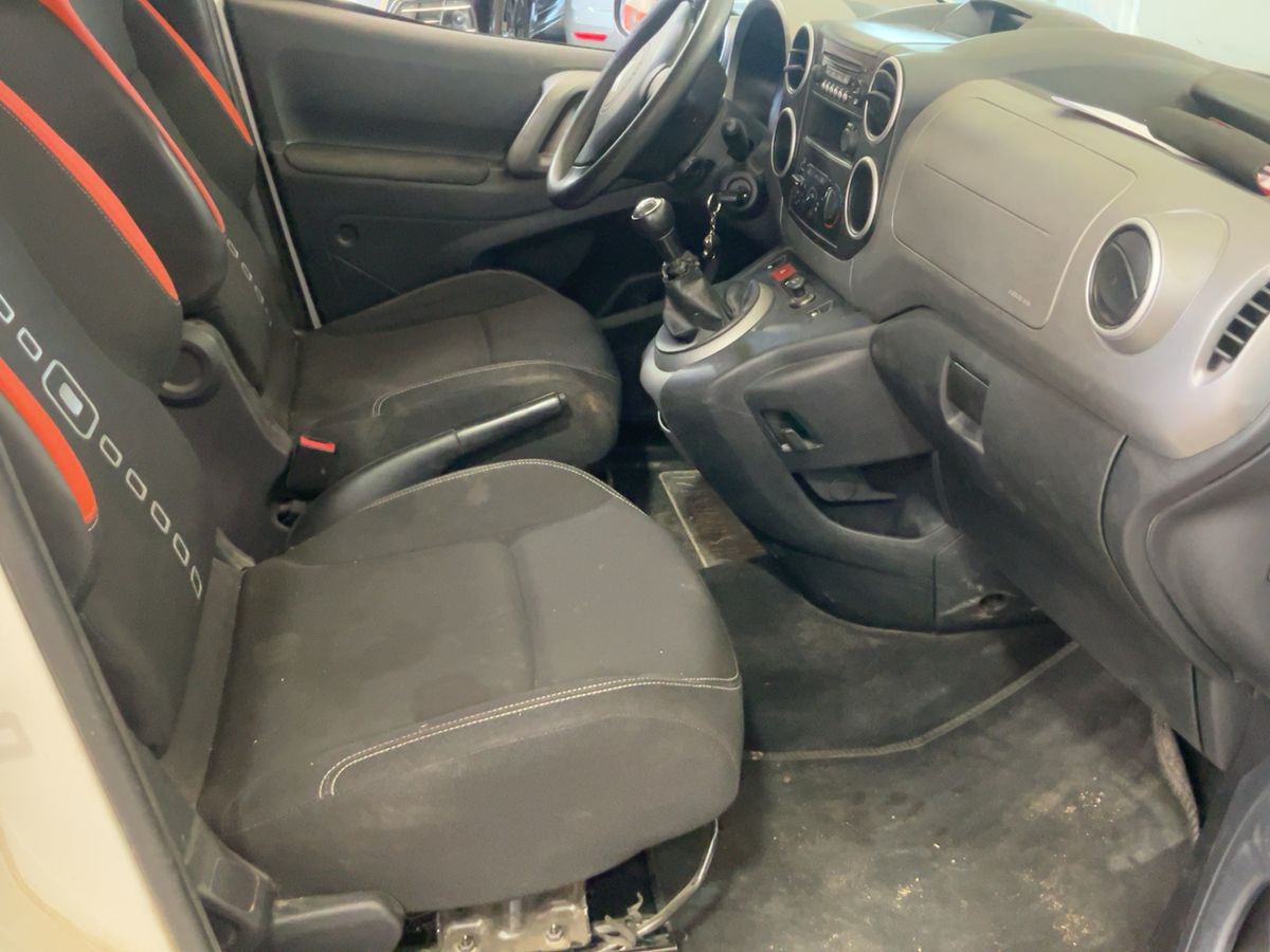 Interior delantero