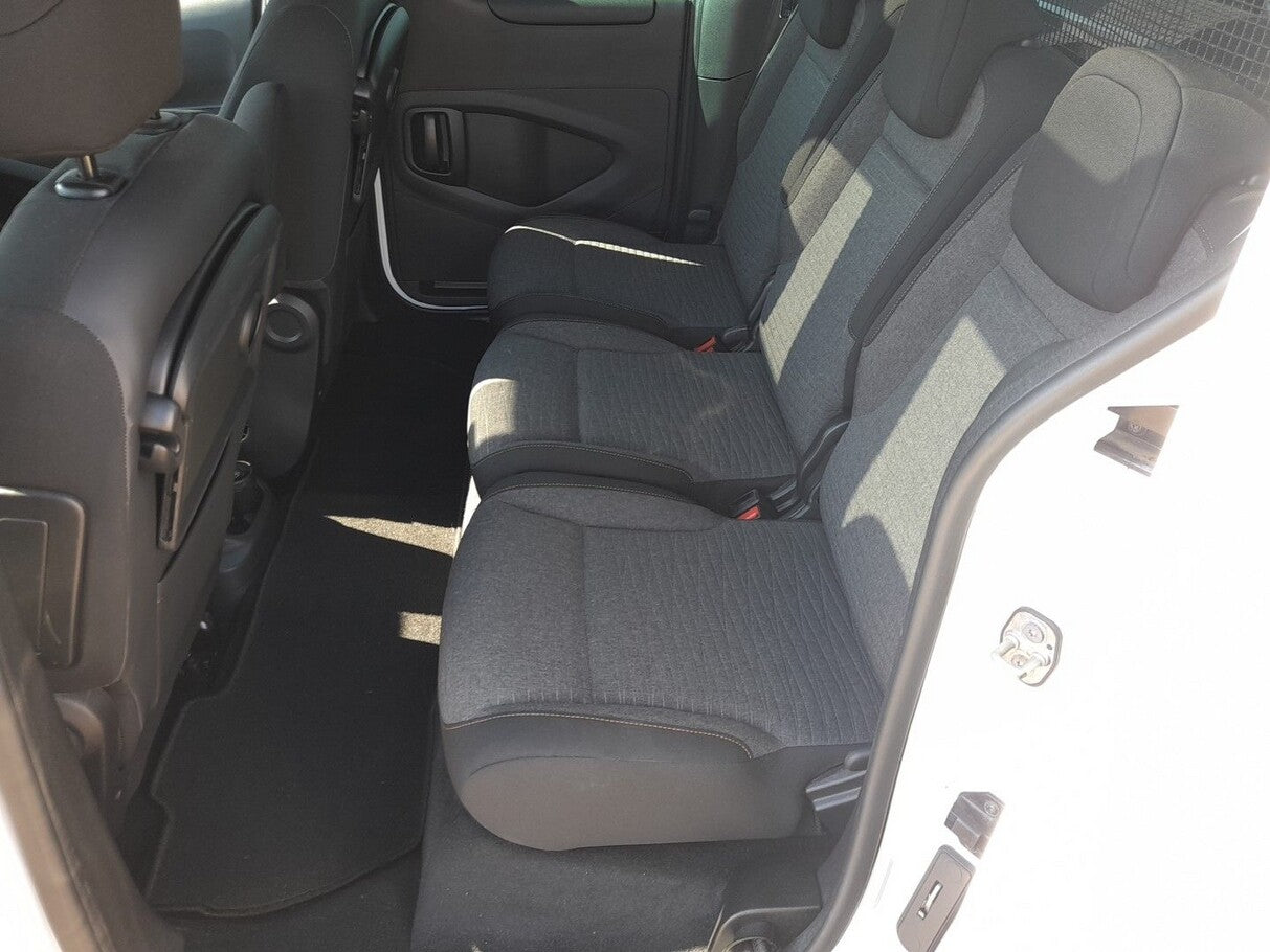 Citroën Berlingo 1.6 BHDi 120 Shine PDC SHZ 118649006 5