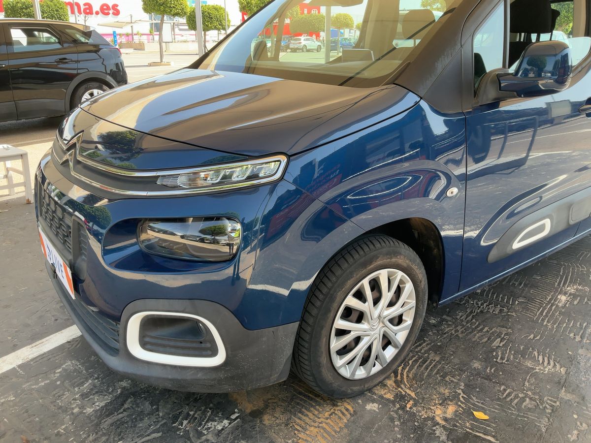 global.imageCaption.front-left-side
