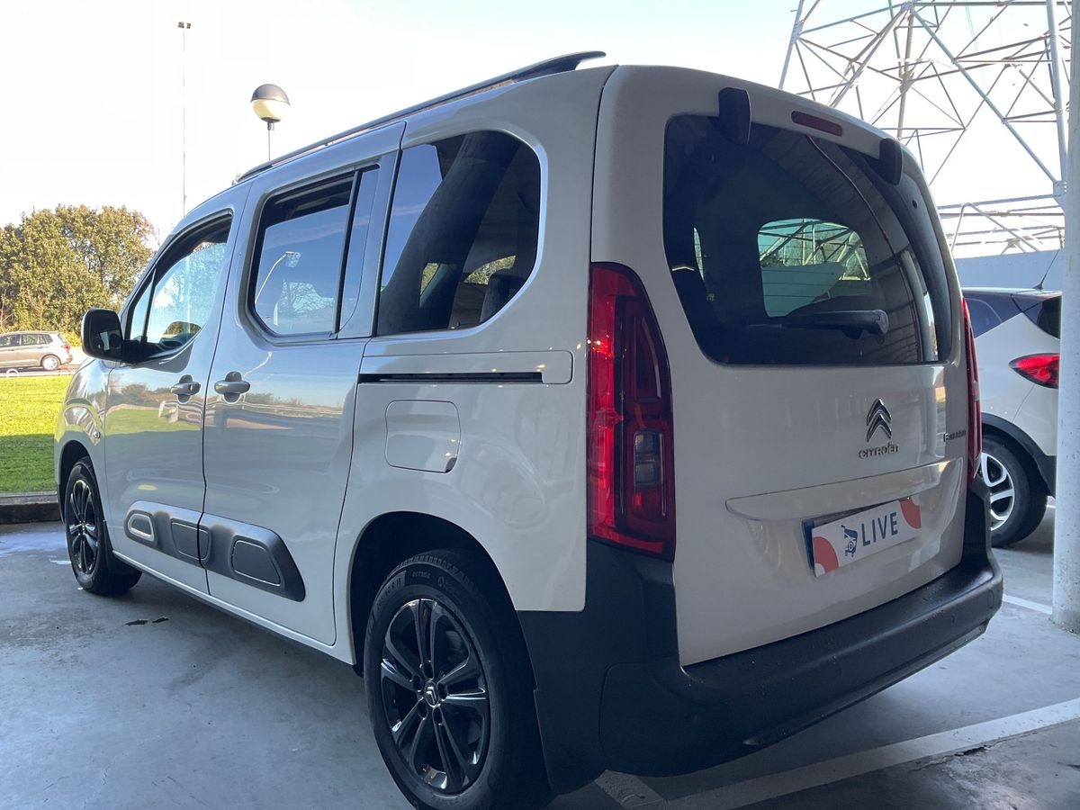 Parte trasera izquierda