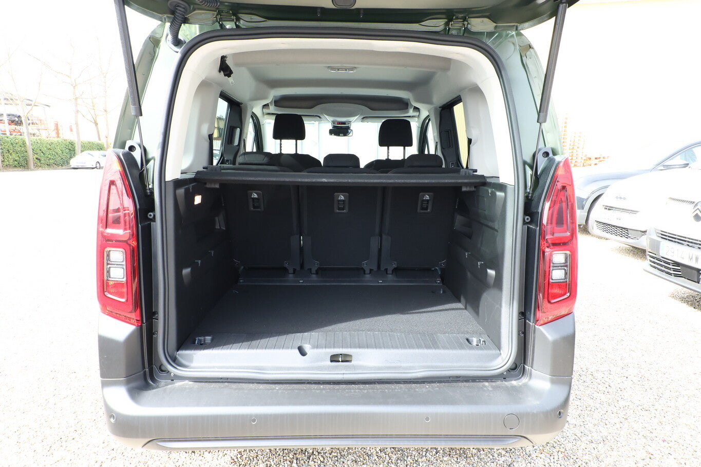 Citroën Berlingo 130 MAX M LED Nav TechP Kam PDC DigCo 109844399 10