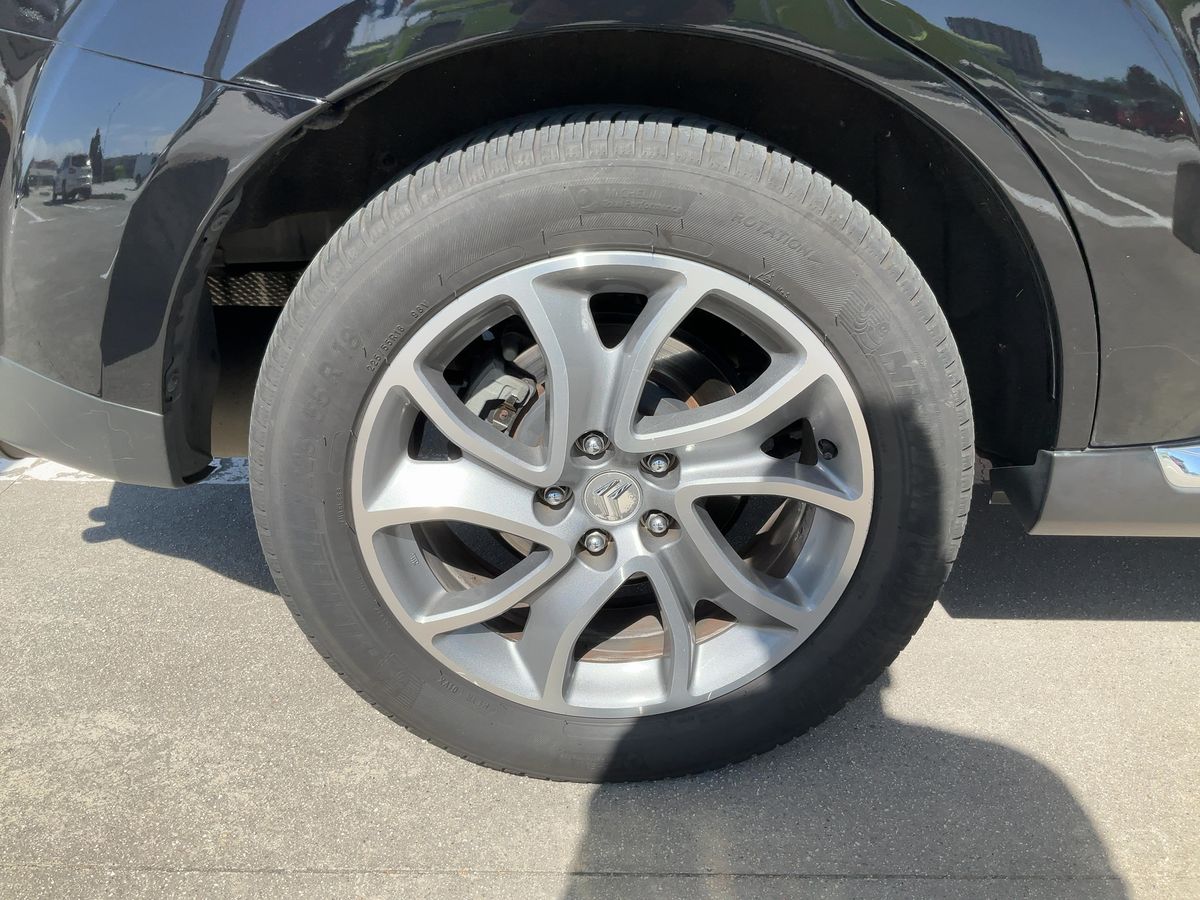 Neumático trasero derecho