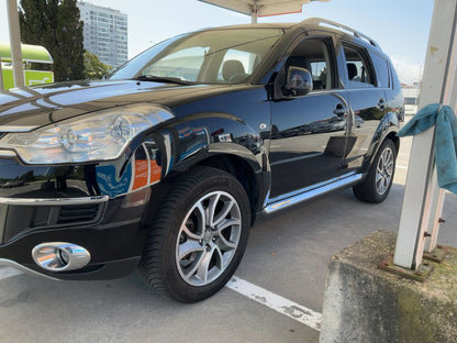 Lateral delantero izquierdo