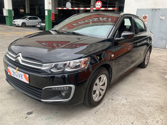 Frontal izquierda