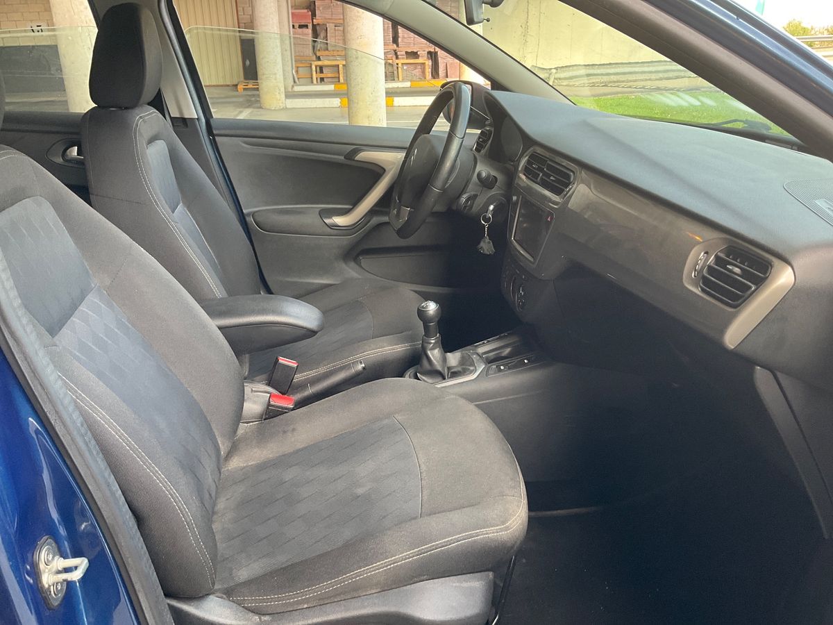 Interior delantero