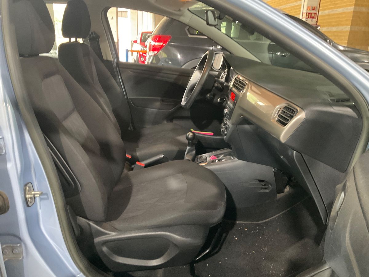 Interior delantero