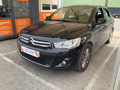 Frontal izquierda