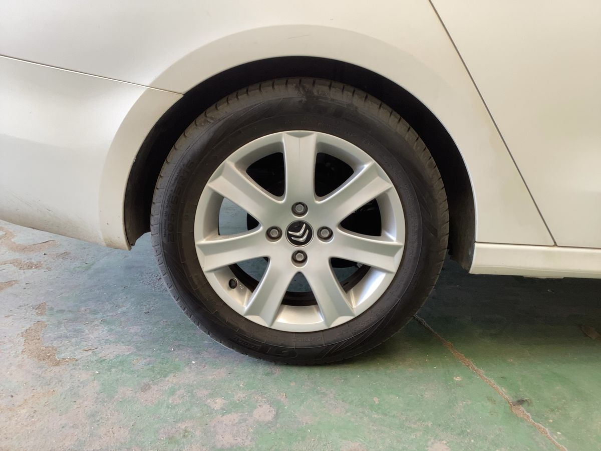 Rear right tire