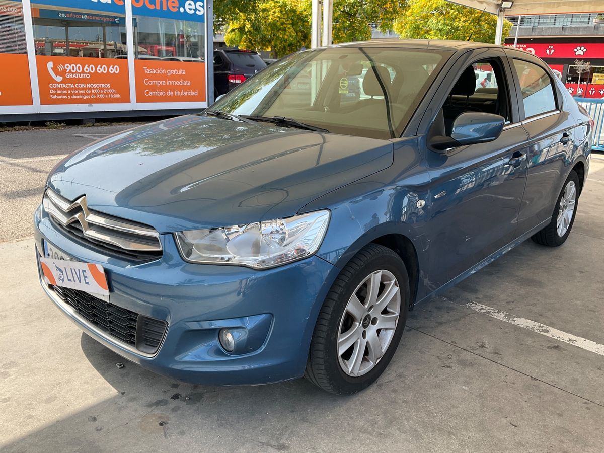 Frontal izquierda