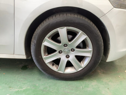 Front right tire