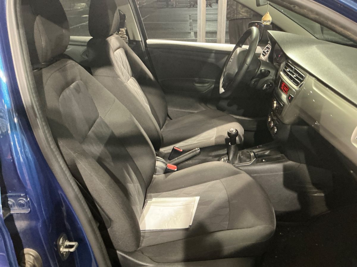 Interior delantero