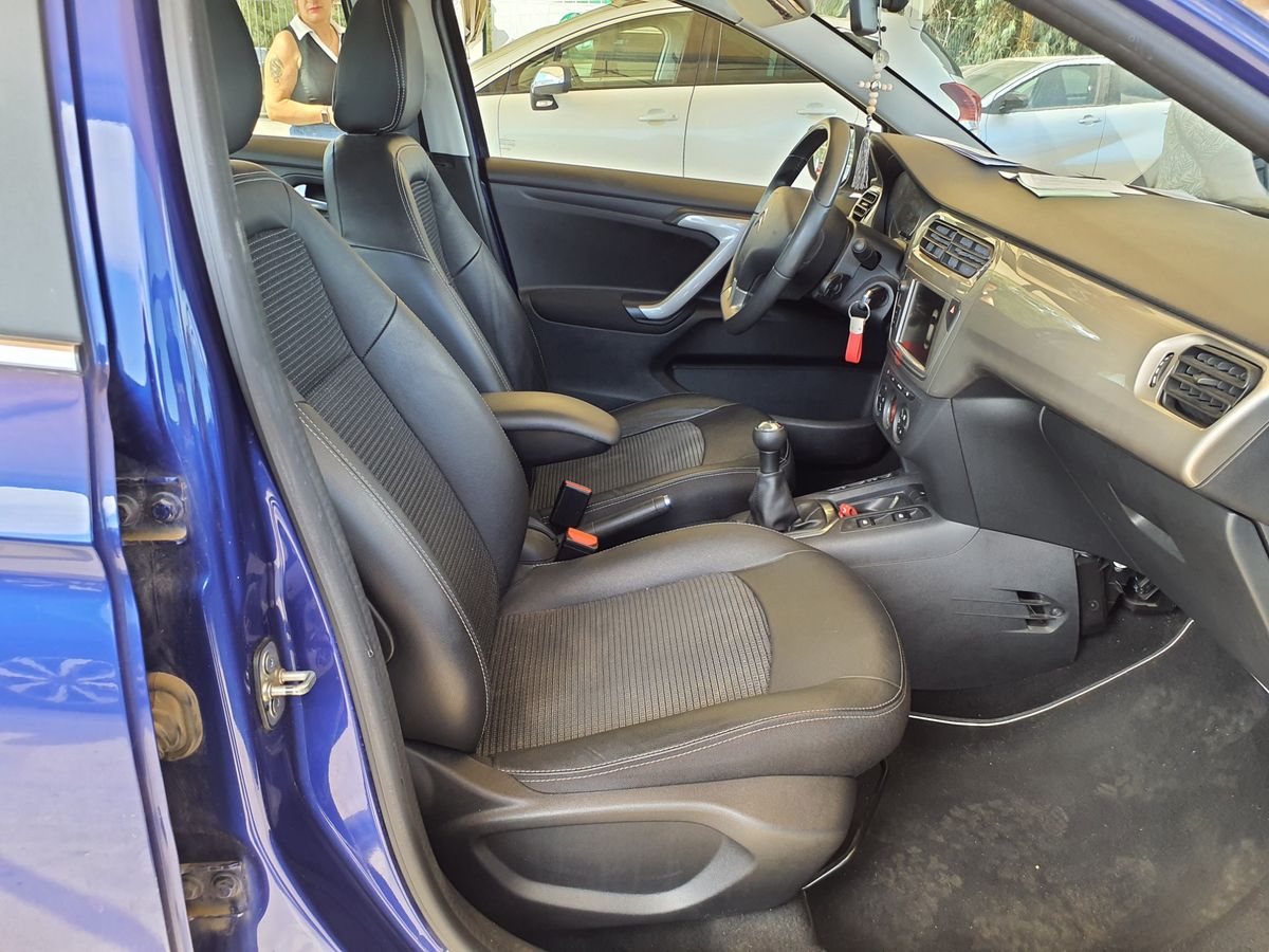 Interior delantero