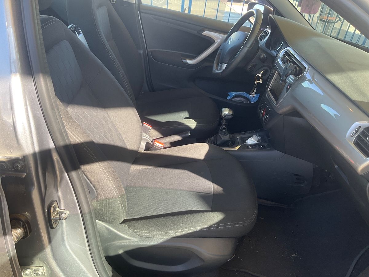 Interior delantero