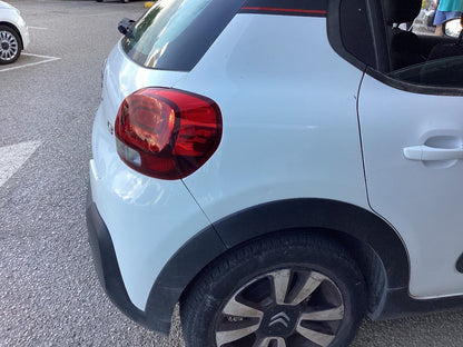 Parte trasera derecha