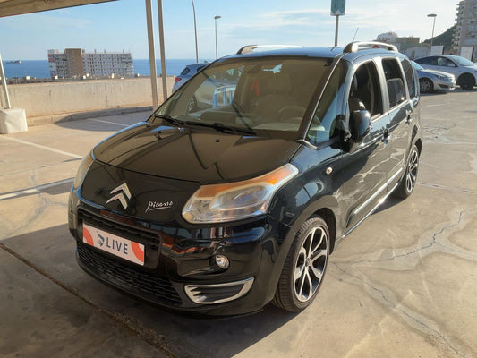 Frontal izquierda