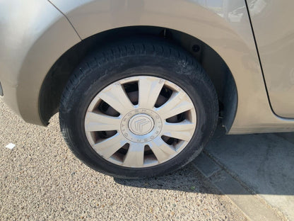 Neumático trasero derecho